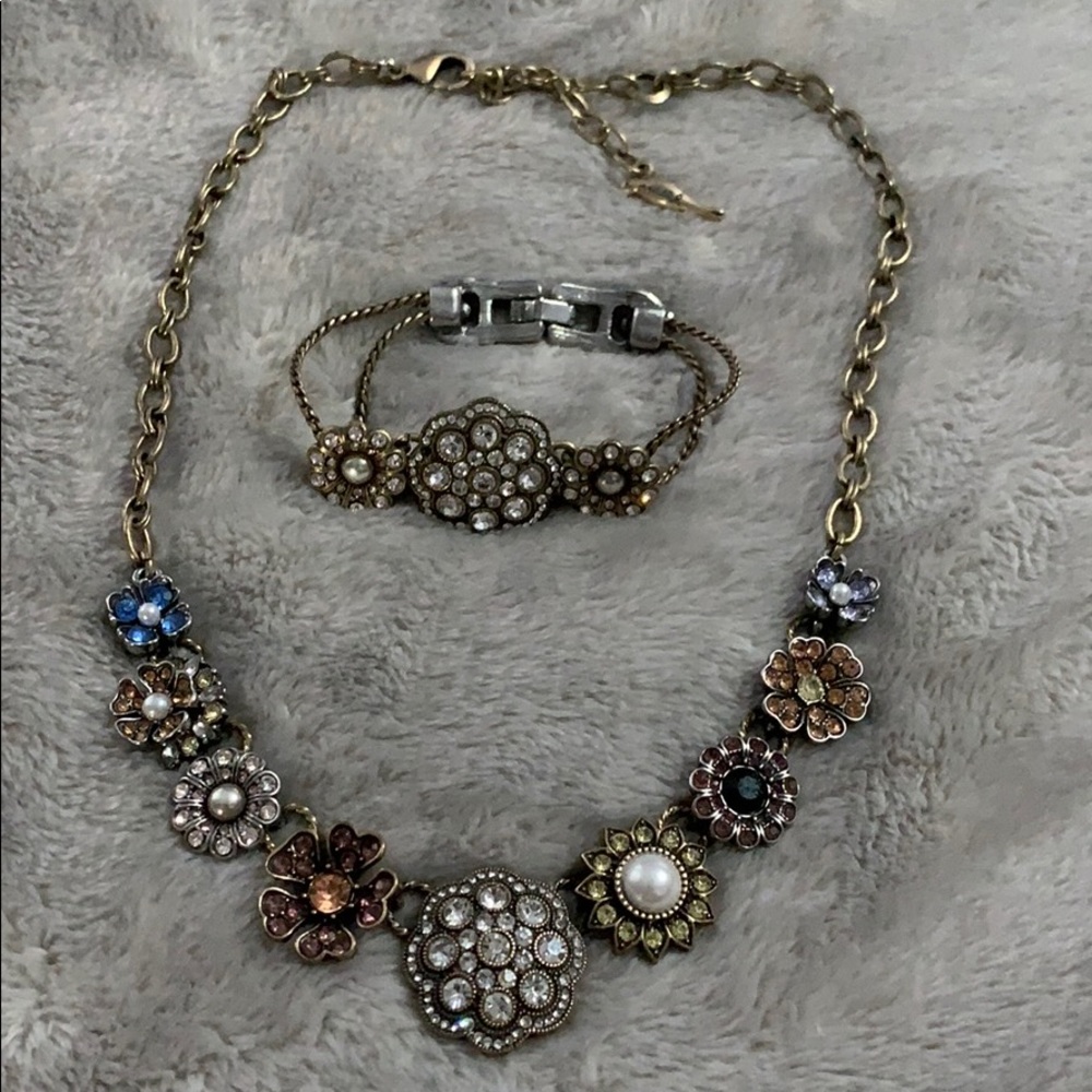 RETIRED Chloe + Isabel set